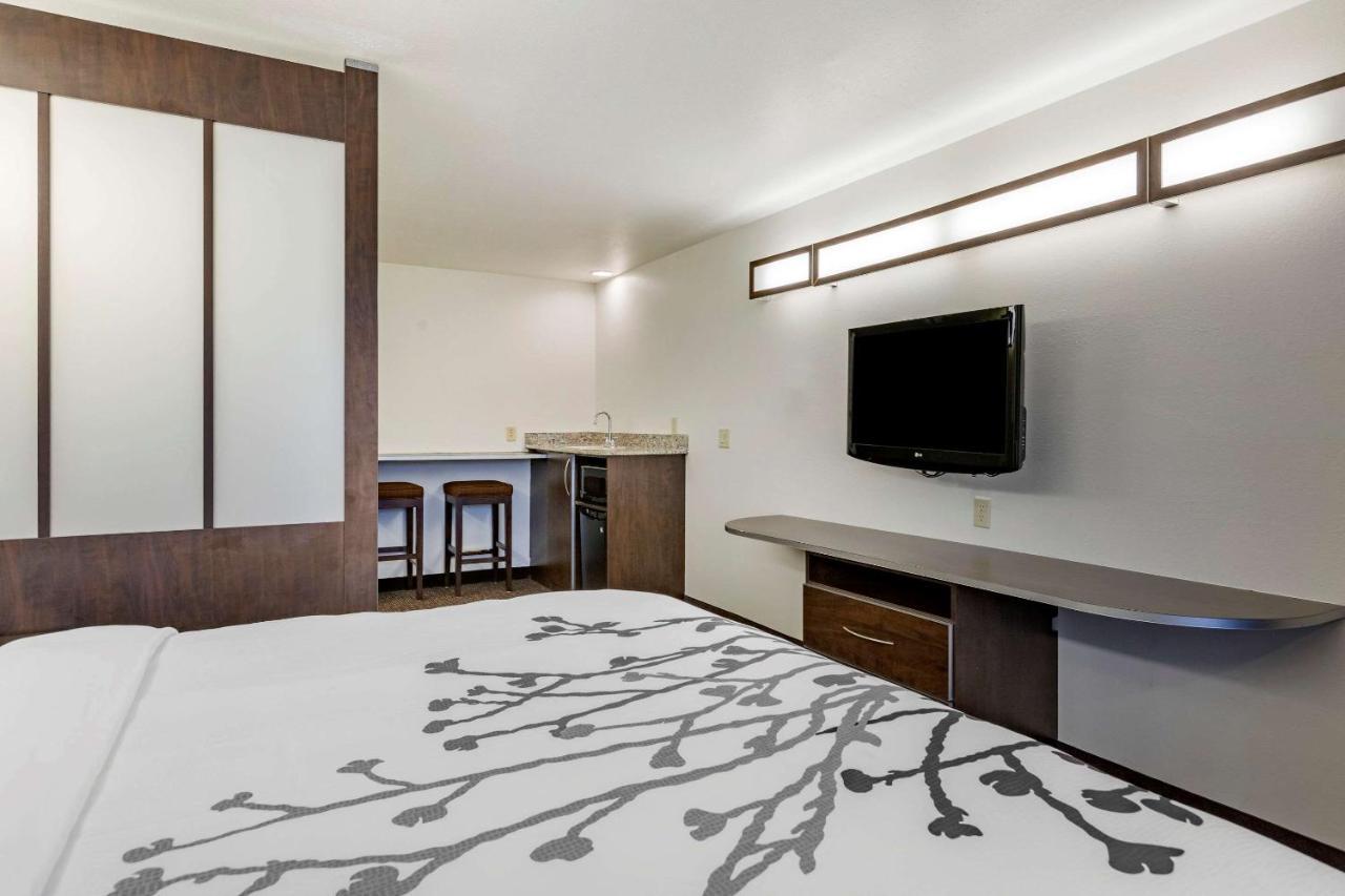 Sleep Inn & Suites Kalamazoo Bagian luar foto
