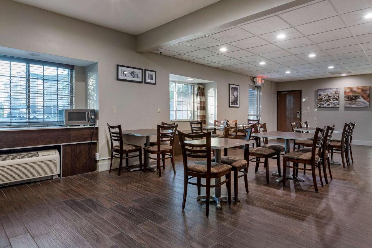 Sleep Inn & Suites Kalamazoo Bagian luar foto