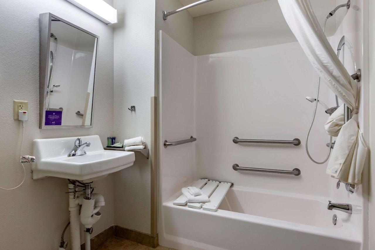 Sleep Inn & Suites Kalamazoo Bagian luar foto