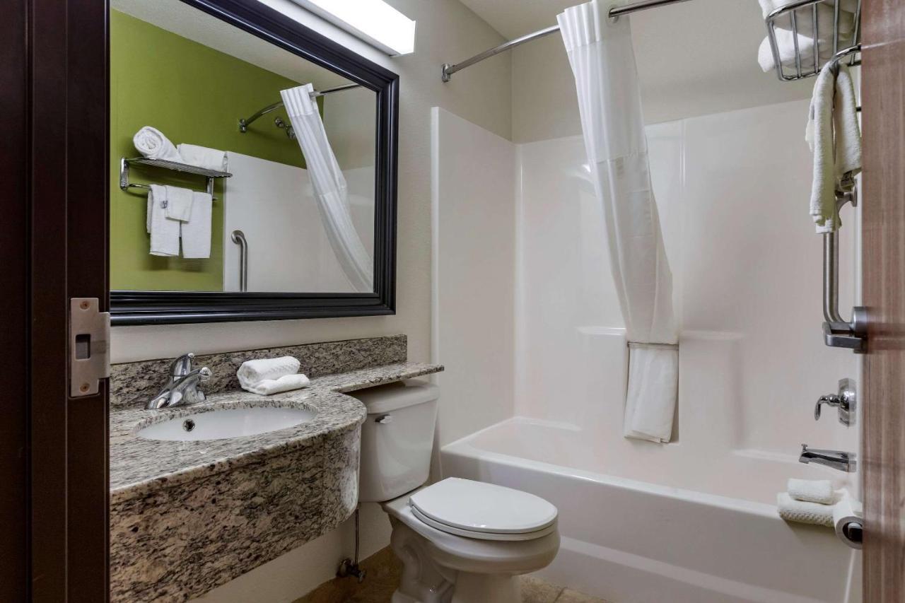 Sleep Inn & Suites Kalamazoo Bagian luar foto