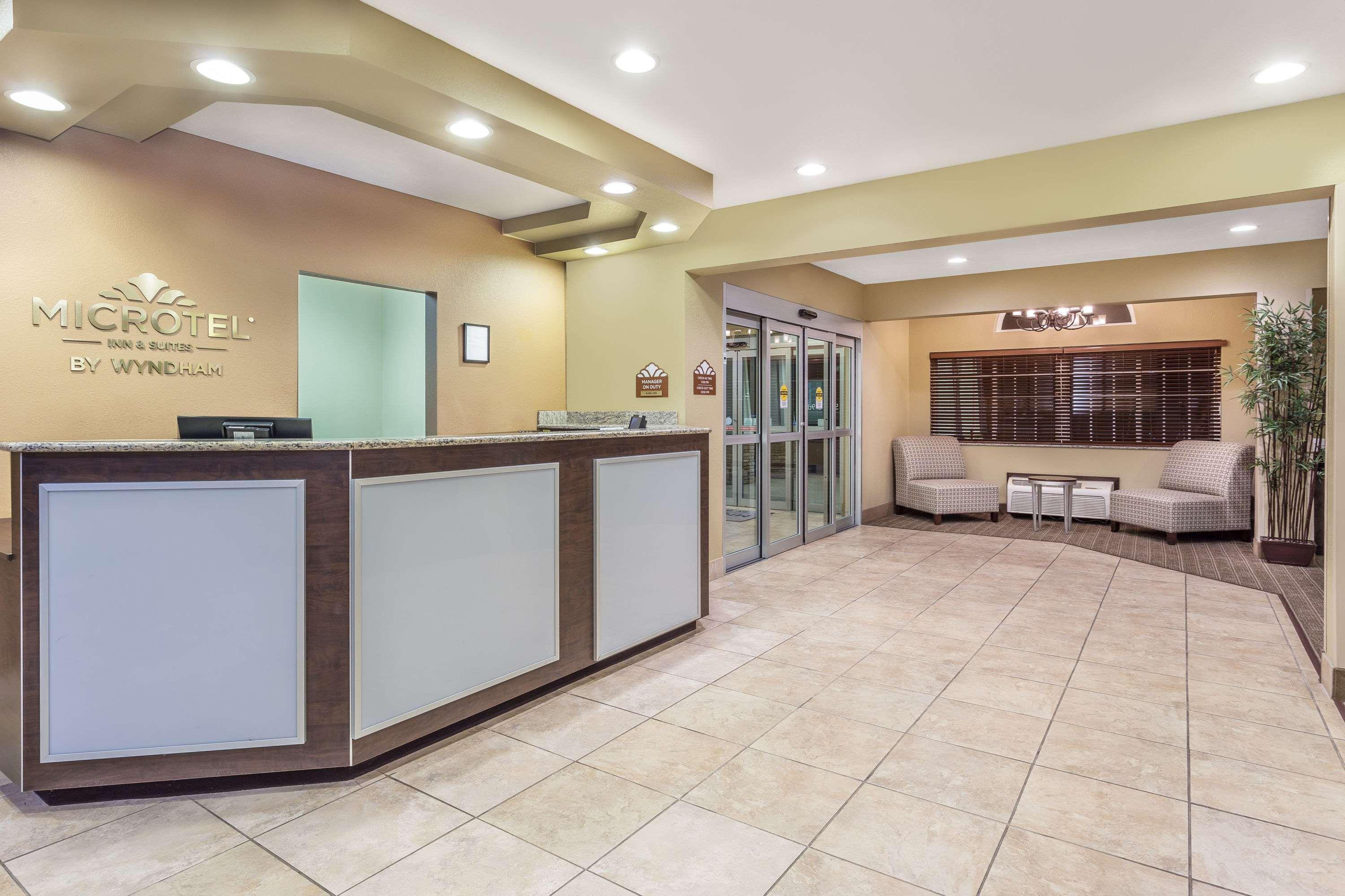 Sleep Inn & Suites Kalamazoo Bagian luar foto